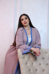 Élégance Bicolore : Kimono Blanc Noir et Taupe Bleu, Un Duo de Charme