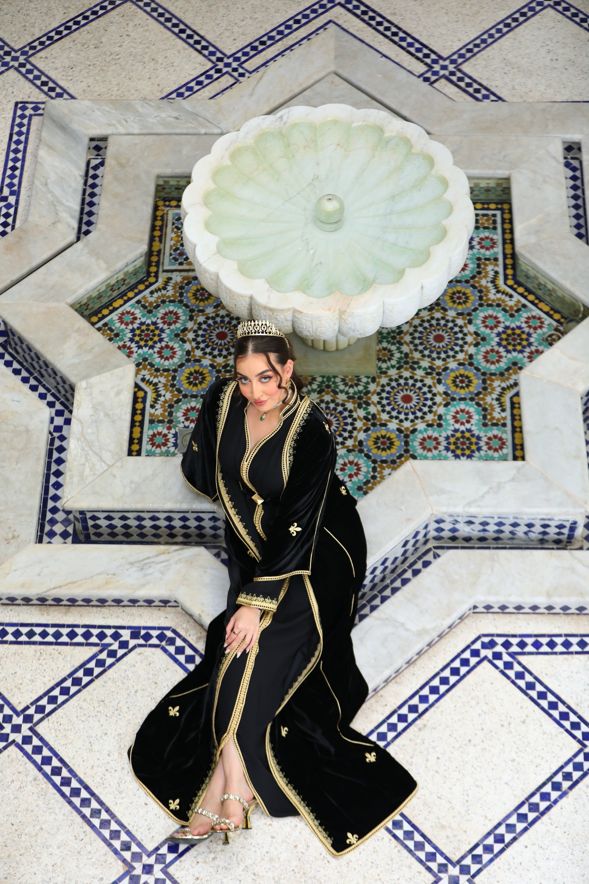 Caftan deux pièces en Velours avec Broderie Dorée