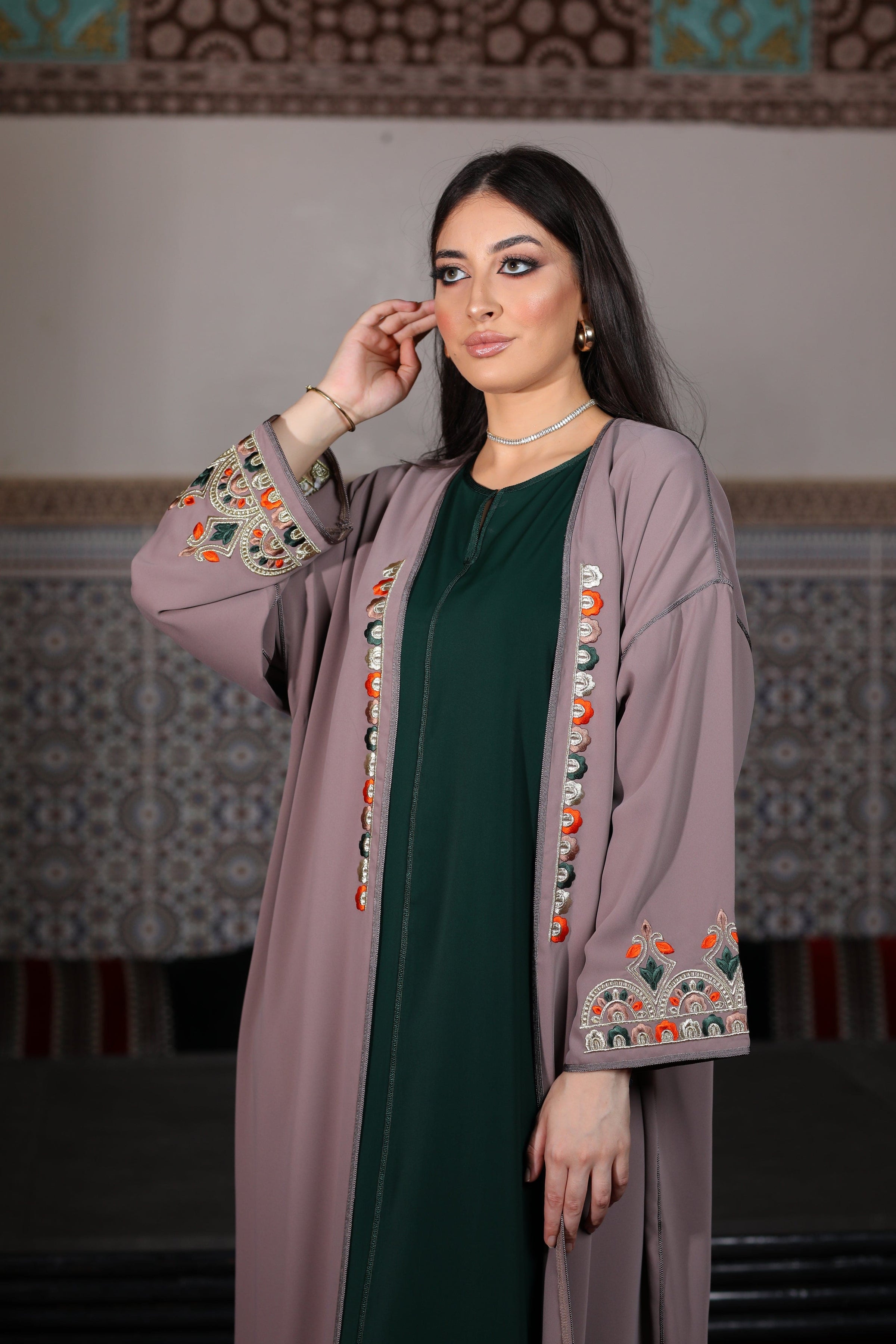 Ensemble Kimono Deux Pièces : Nuances Taupe à la Mode