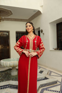 Caftan Émeraude Brodé : Élégance et Artisanat Exquis