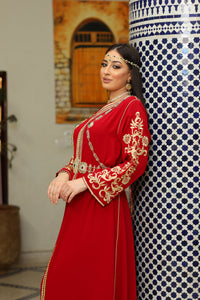 Caftan Émeraude Brodé : Élégance et Artisanat Exquis